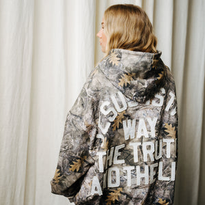 ADULTS // JESUS IS LIFE (CAMO)